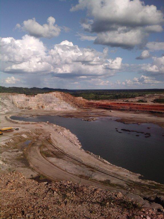 Copper mining near Lumumbashi in DRCongo. Photo Koert Lindijer