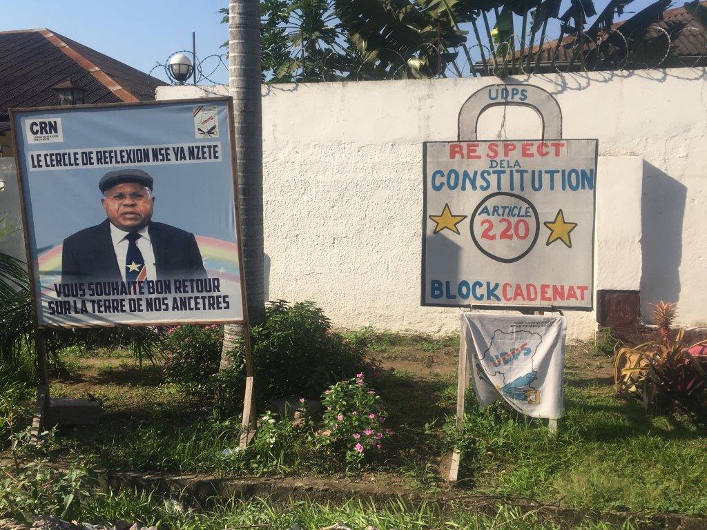 In front of the house of Etienne Tshisekedi leader of main opposition party UPDS Photo Koert Lindijer